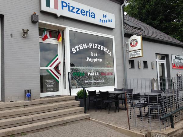 Pizzeria bei Peppino – Außenansicht mit Terrasse